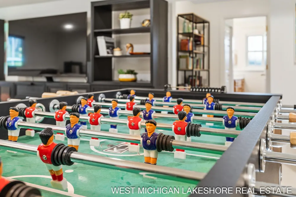 3260 Lorrimar Lane Saugatuck, MI 49453