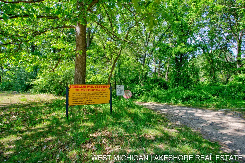 3260 Lorrimar Lane Saugatuck, MI 49453