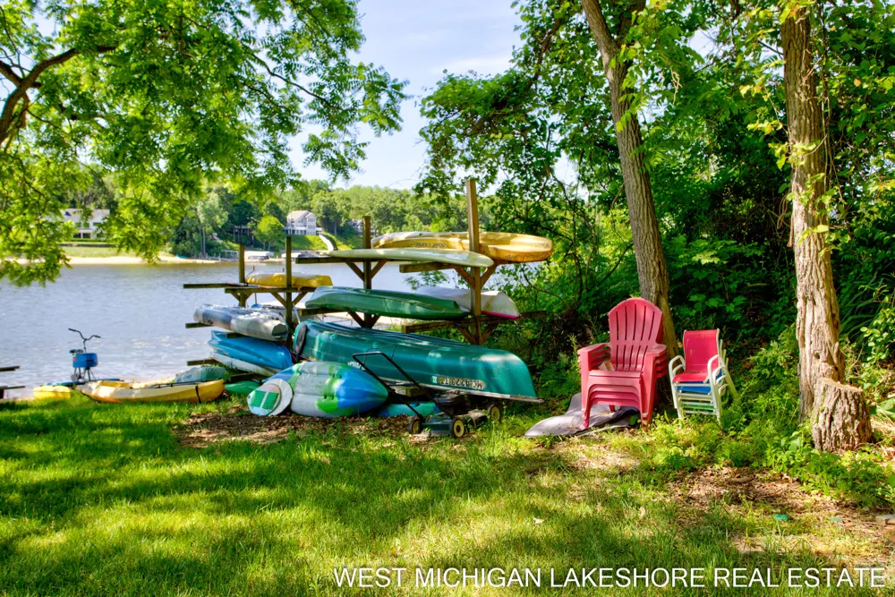 3260 Lorrimar Lane Saugatuck, MI 49453