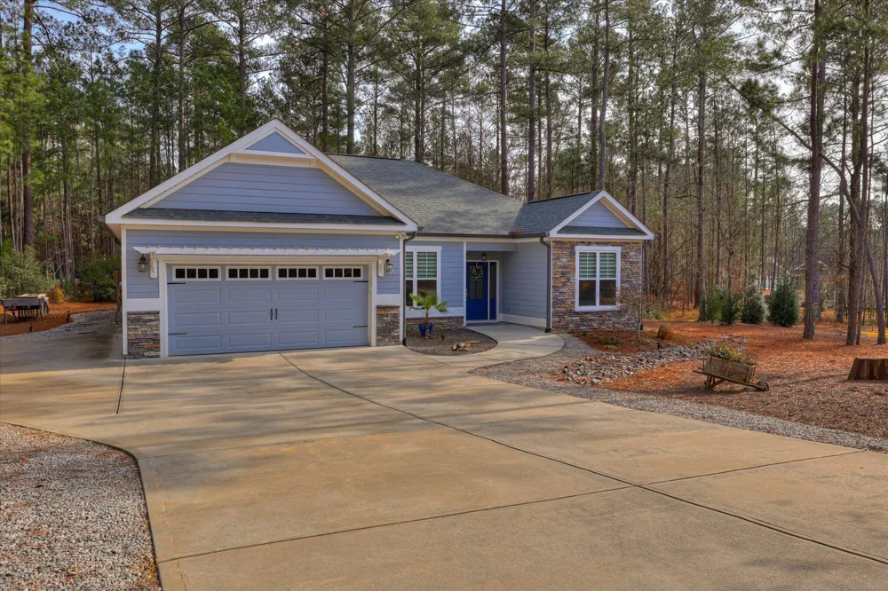 205 Canal Court Mccormick, SC 29835