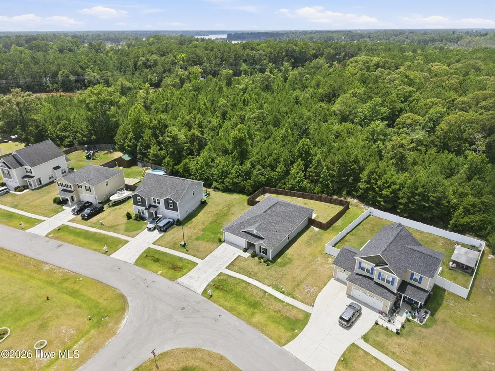 320 Adobe Lane Jacksonville, NC 28546