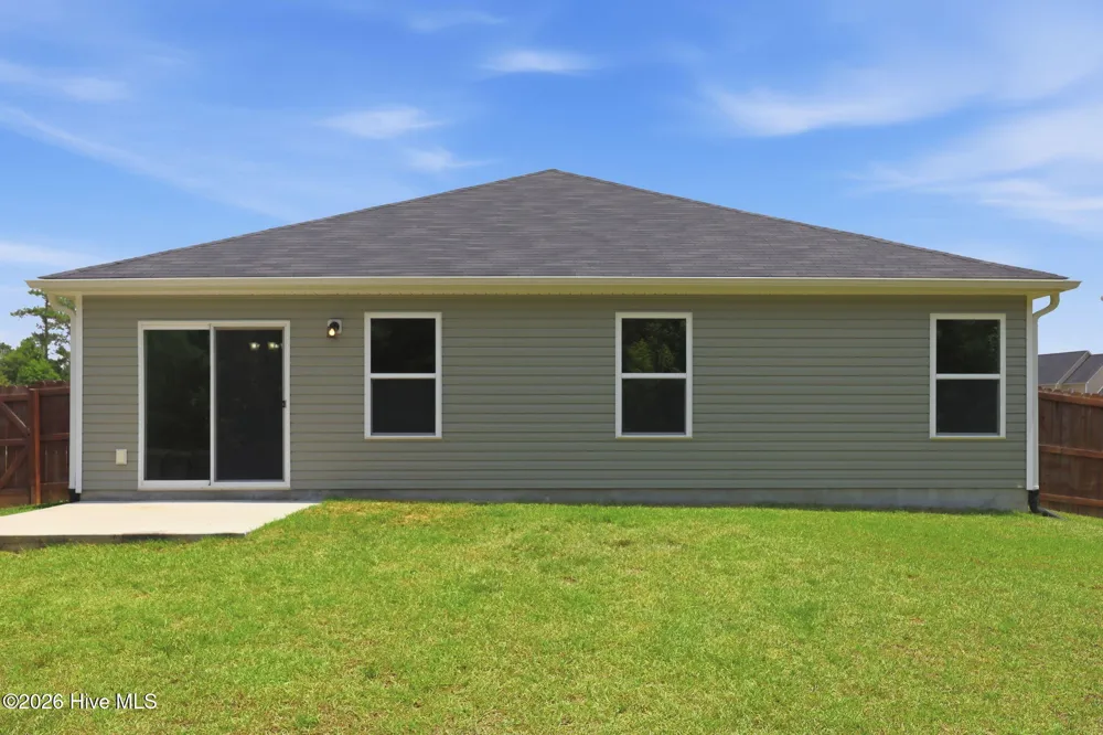 320 Adobe Lane Jacksonville, NC 28546