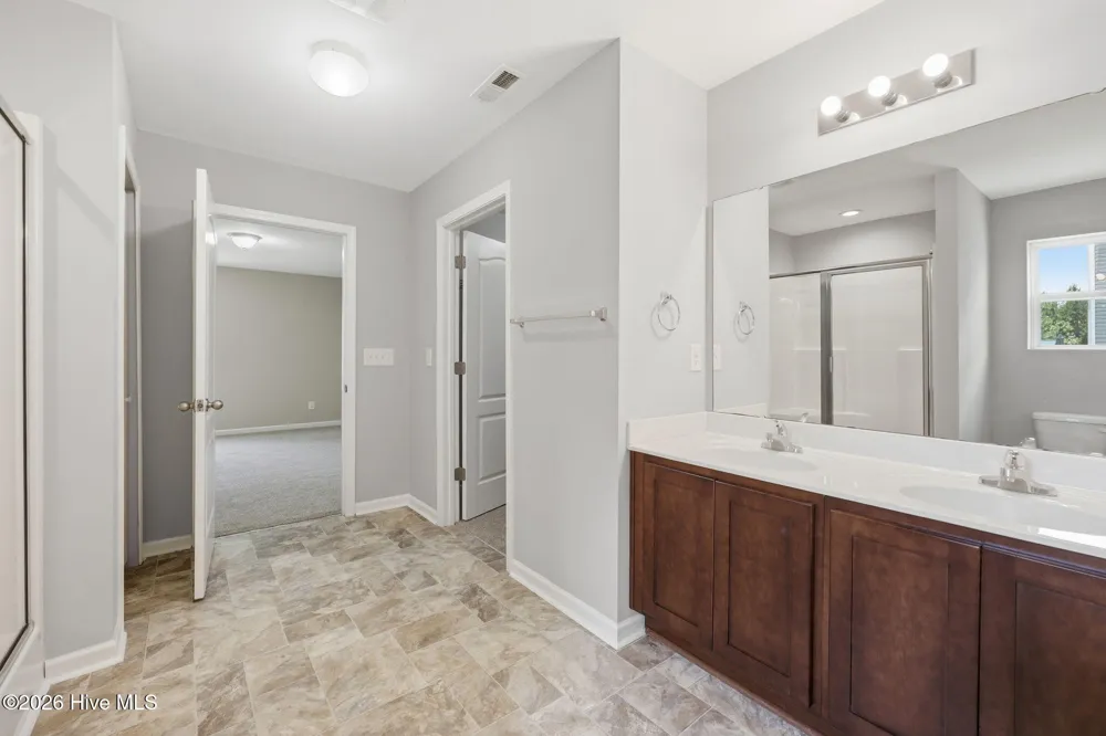 320 Adobe Lane Jacksonville, NC 28546