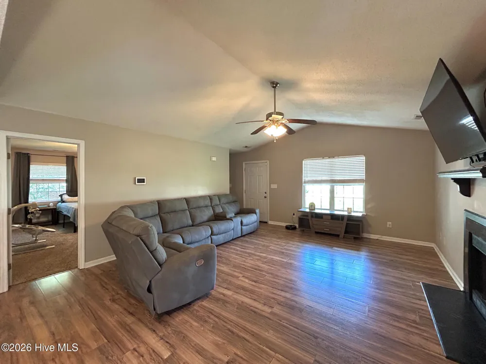 152 Horse Shoe Bend Jacksonville, NC 28546