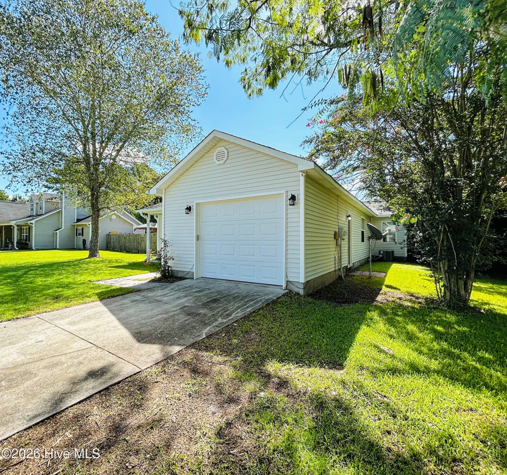 152 Horse Shoe Bend Jacksonville, NC 28546