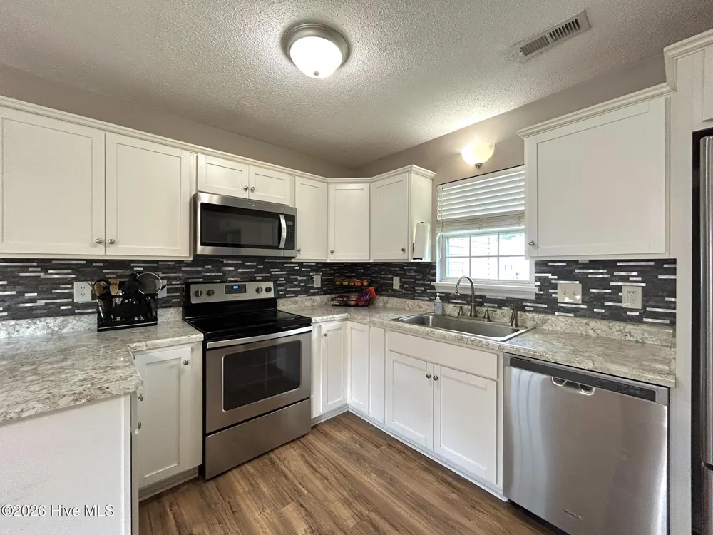 152 Horse Shoe Bend Jacksonville, NC 28546