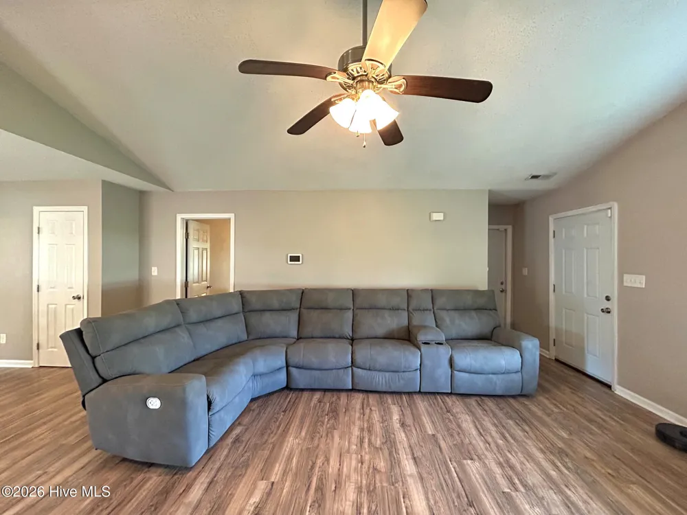 152 Horse Shoe Bend Jacksonville, NC 28546