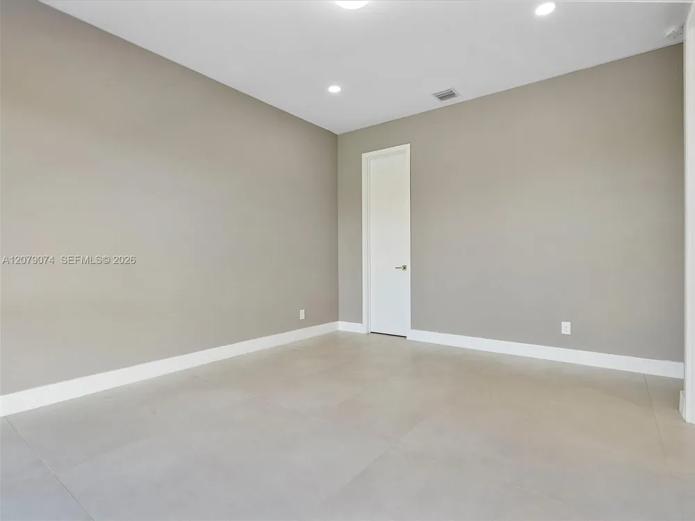 626 NE 12th Ave #626 Fort Lauderdale, FL 33304