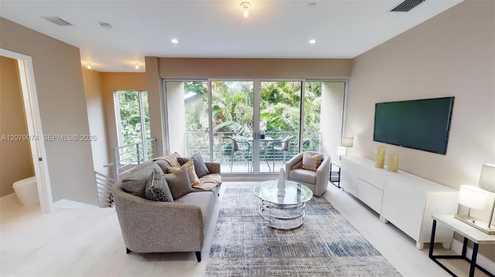 626 NE 12th Ave #626 Fort Lauderdale, FL 33304