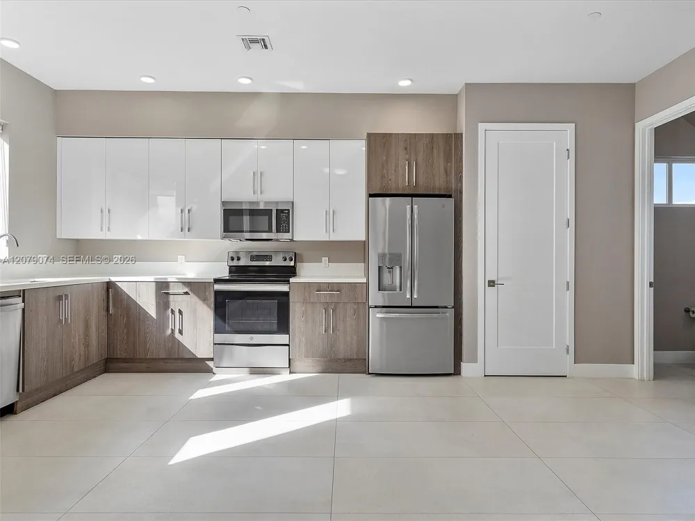 626 NE 12th Ave #626 Fort Lauderdale, FL 33304