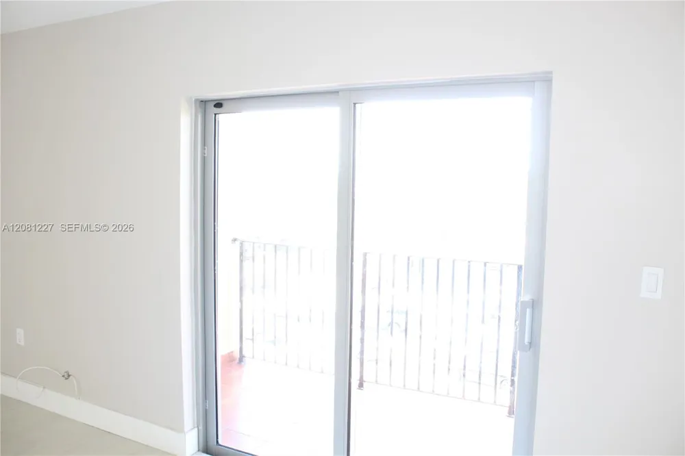 6780 W 2nd Ct #401 Hialeah, FL 33012