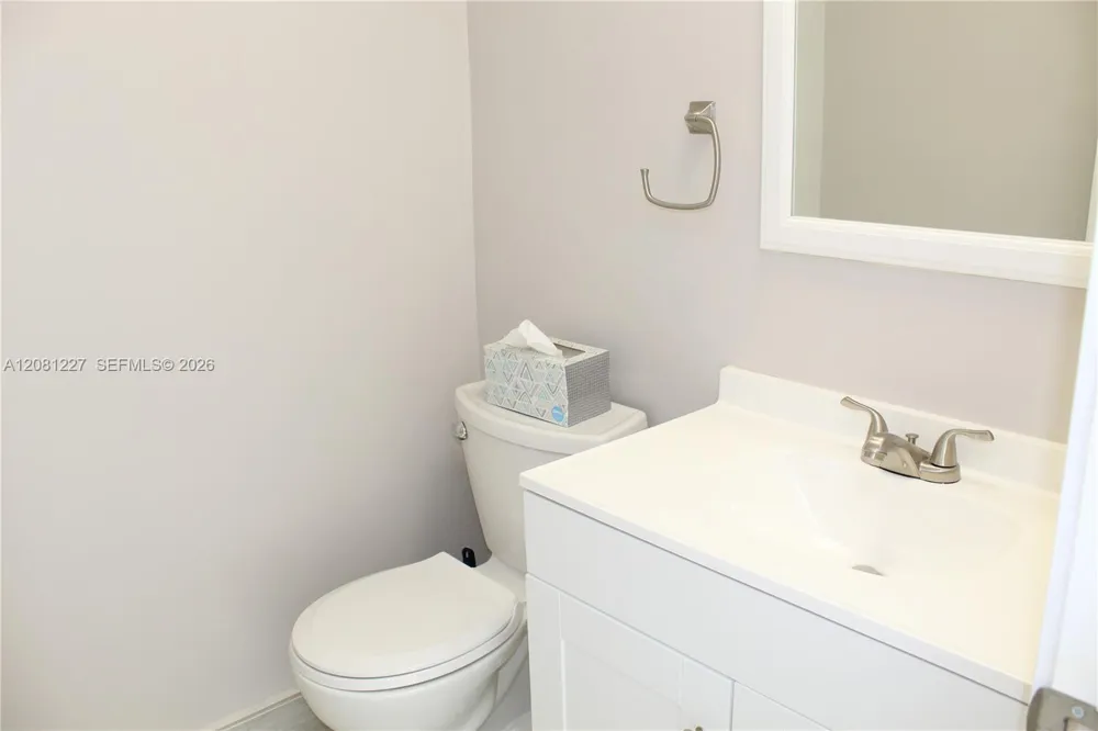 6780 W 2nd Ct #401 Hialeah, FL 33012