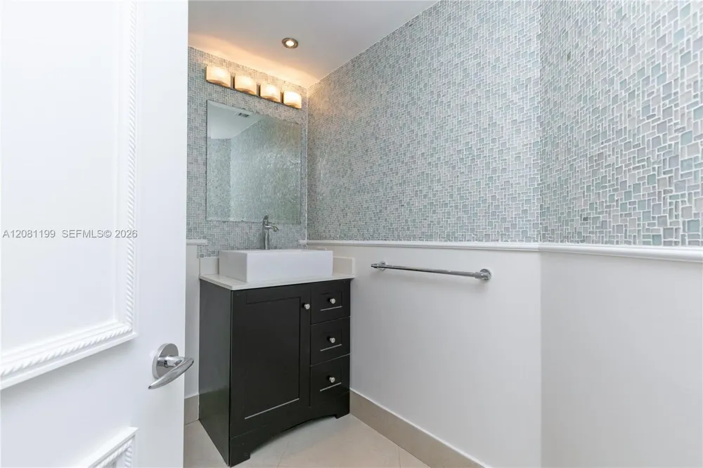 21150 Point PL #LPH 2902 Aventura, FL 33180