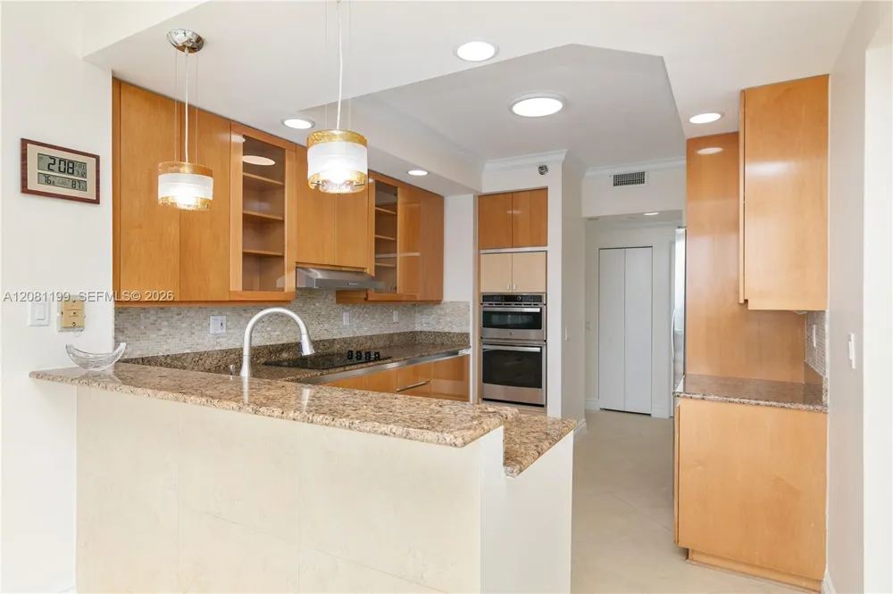 21150 Point PL #LPH 2902 Aventura, FL 33180