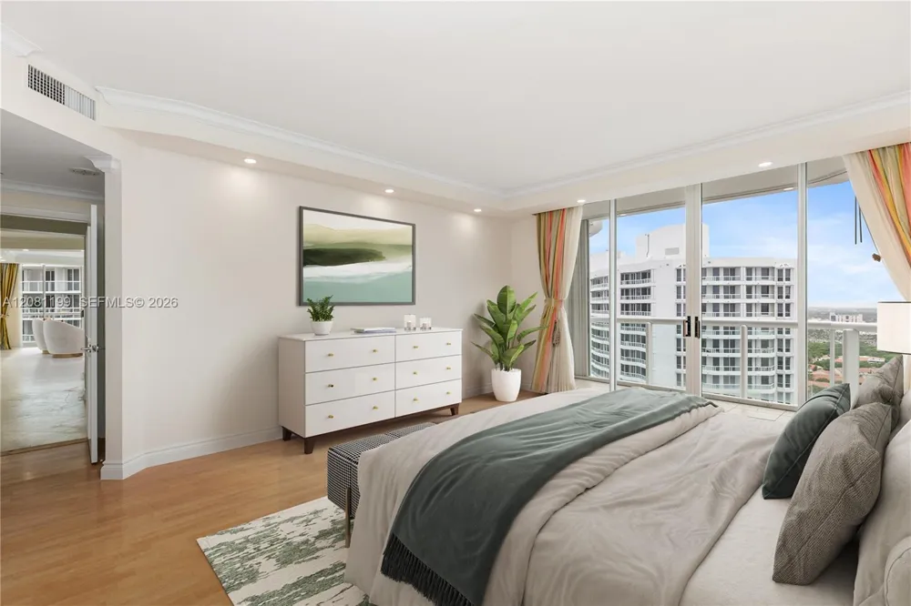 21150 Point PL #LPH 2902 Aventura, FL 33180