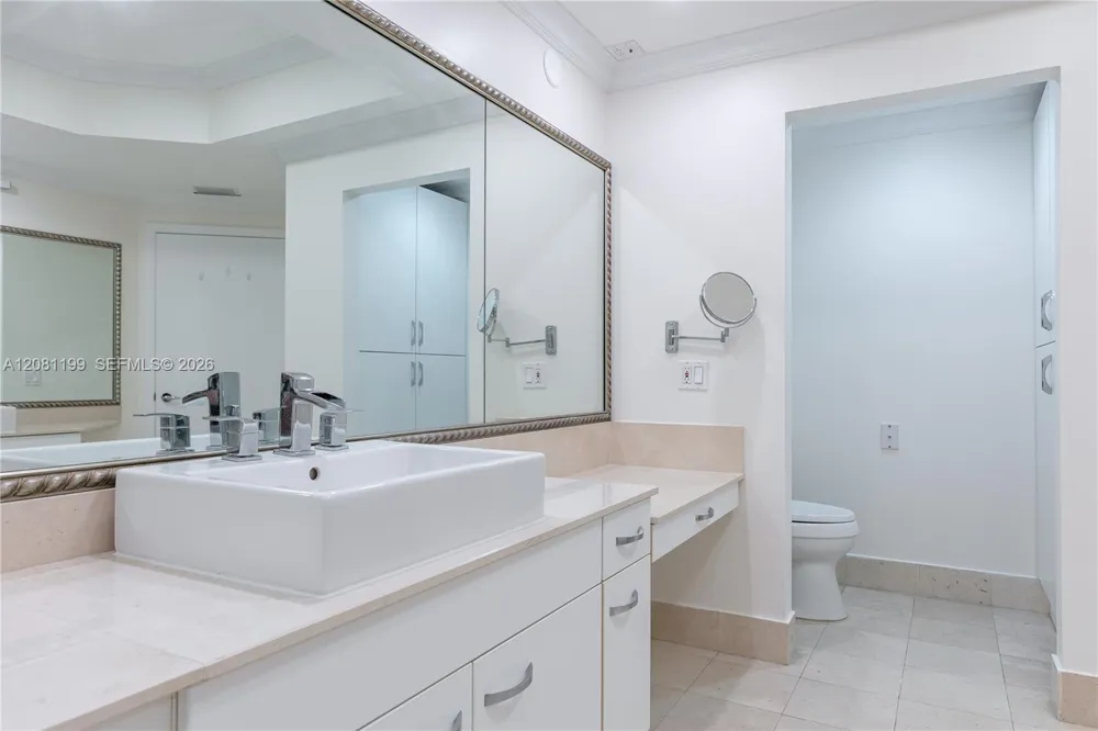 21150 Point PL #LPH 2902 Aventura, FL 33180