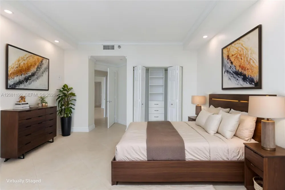 21150 Point PL #LPH 2902 Aventura, FL 33180