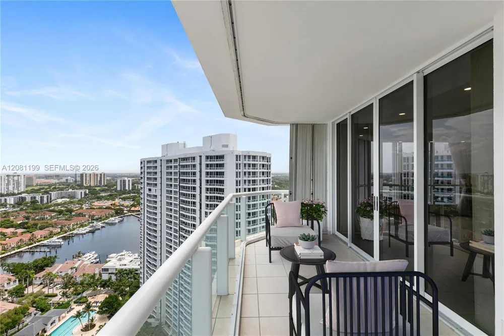 21150 Point PL #LPH 2902 Aventura, FL 33180