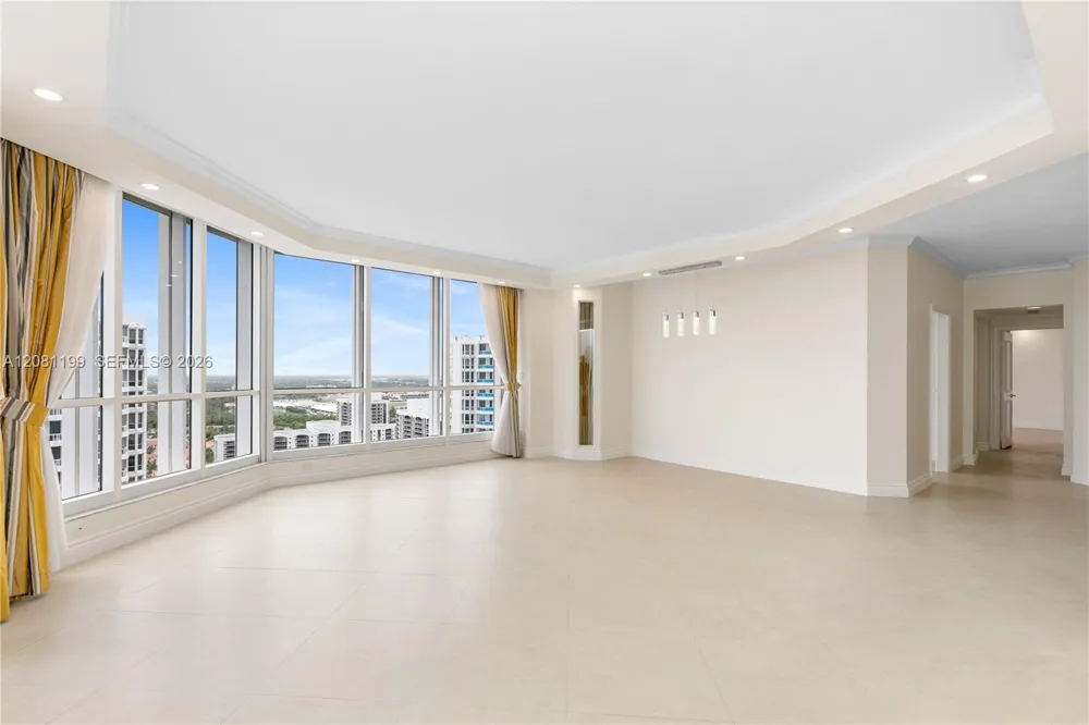 21150 Point PL #LPH 2902 Aventura, FL 33180