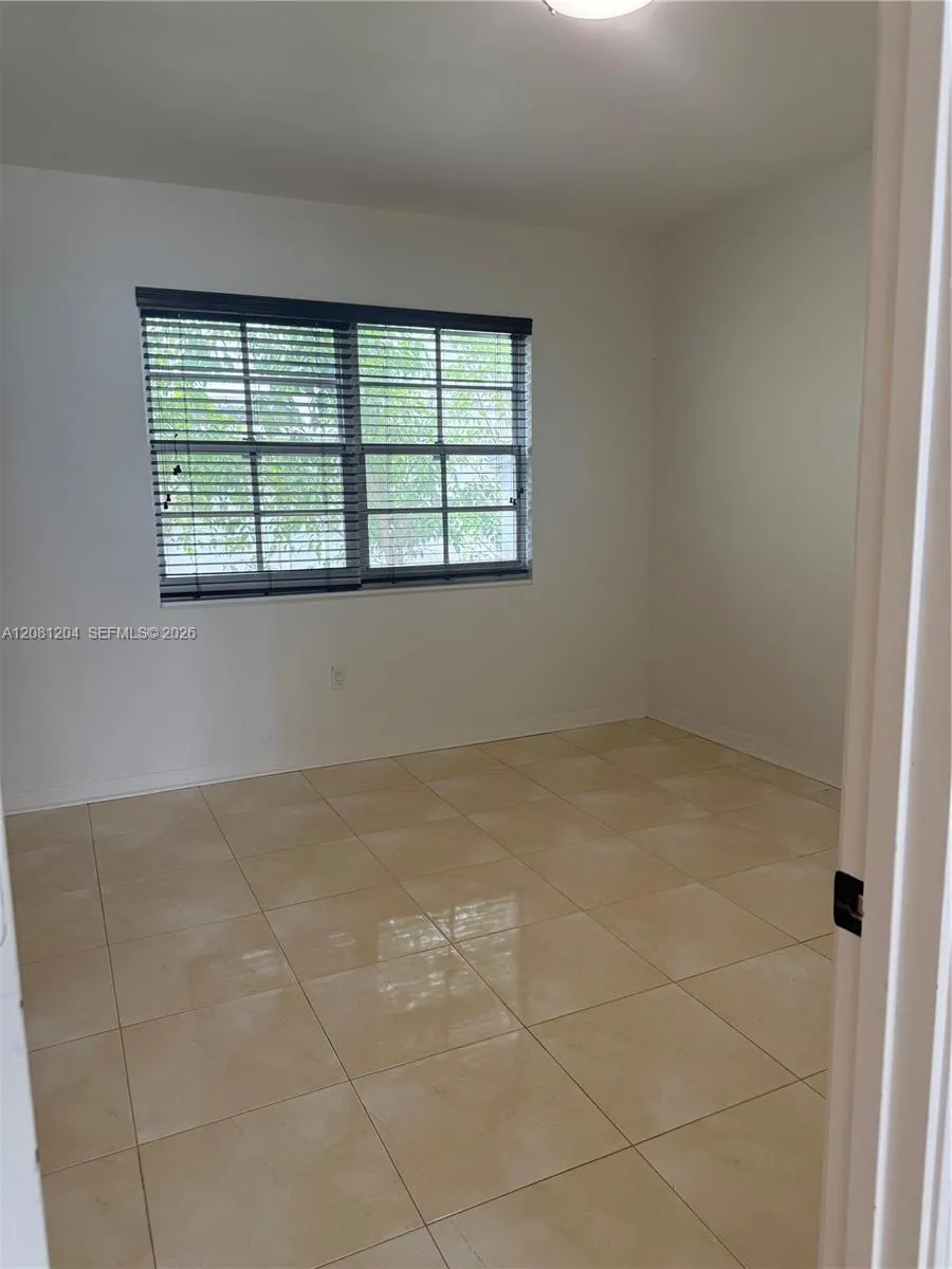1457 MERIDIAN AV #103 Miami Beach, FL 33139