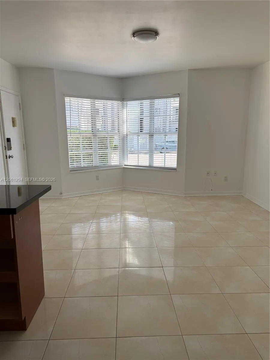 1457 MERIDIAN AV #103 Miami Beach, FL 33139