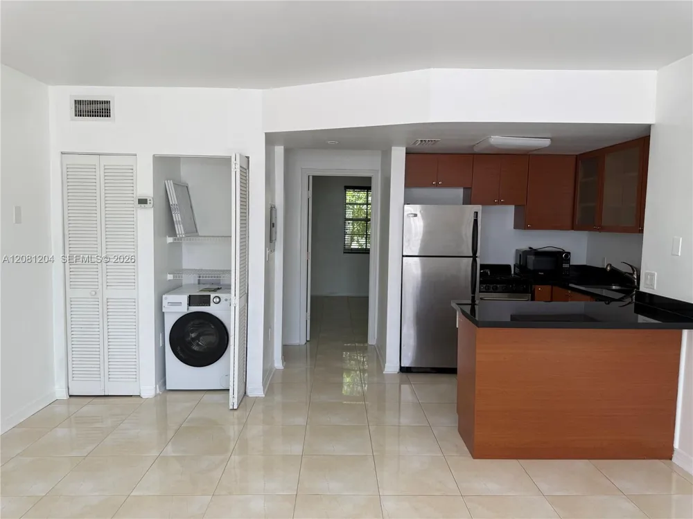 1457 MERIDIAN AV #103 Miami Beach, FL 33139