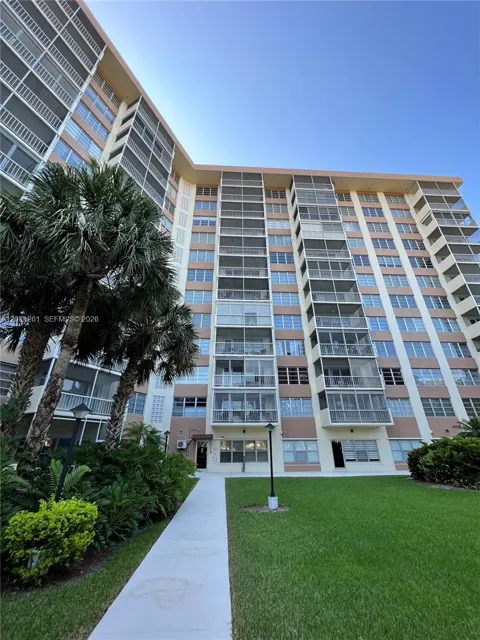 10777 W Sample Rd #301