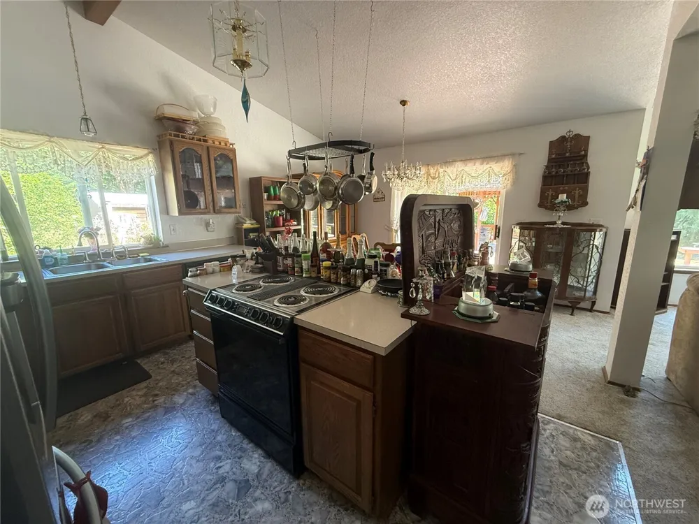 82 NE Miller Road Belfair, WA 98528