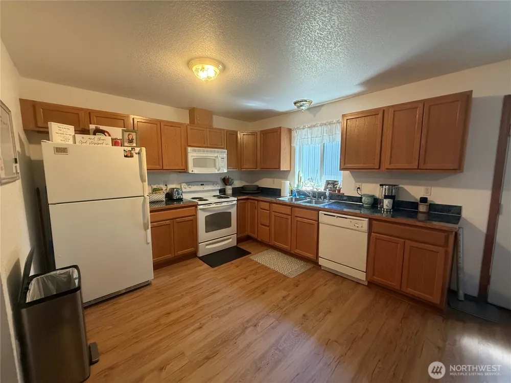 82 NE Miller Road Belfair, WA 98528