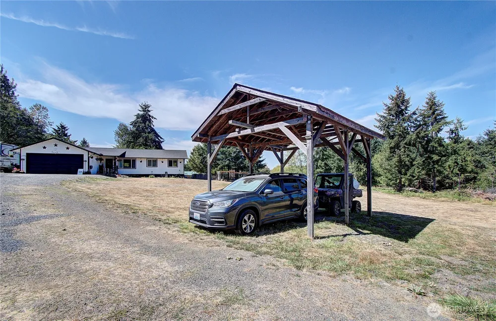 275 Studebaker Spur 2 Road Castle Rock, WA 98611