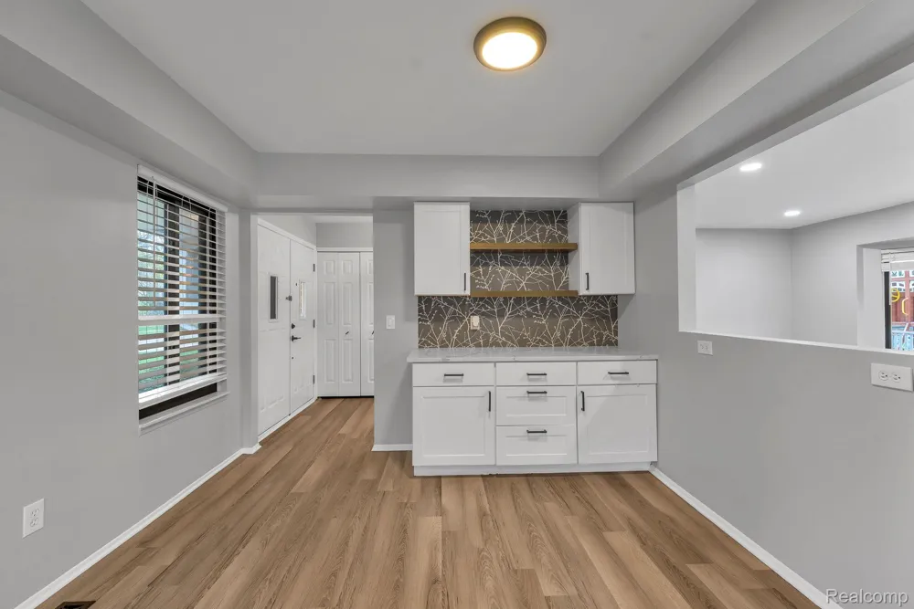 7323 Burgundy Street Canton Charter Township, MI 48187