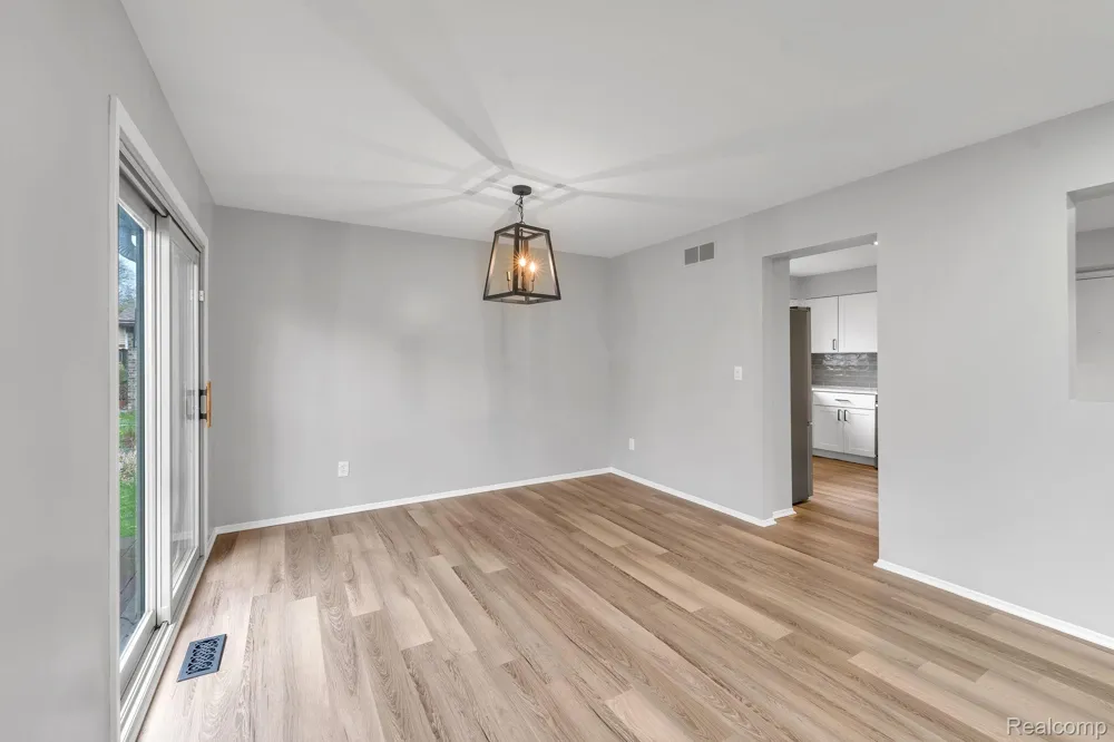 7323 Burgundy Street Canton Charter Township, MI 48187