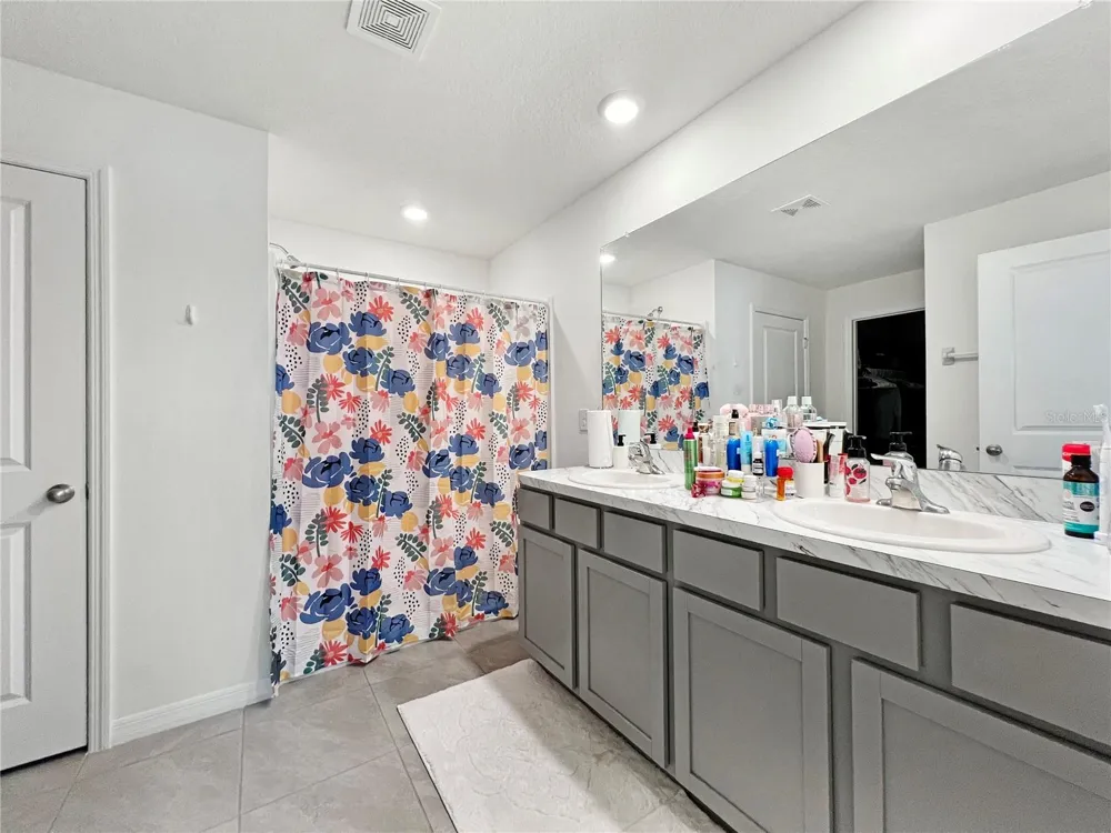 822 WILL SCARLETT AVENUE Ruskin, FL 33570