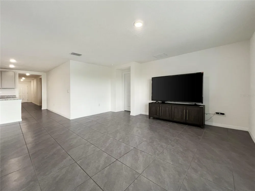 822 WILL SCARLETT AVENUE Ruskin, FL 33570