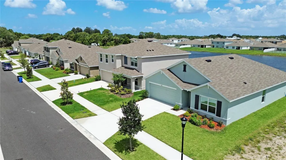 822 WILL SCARLETT AVENUE Ruskin, FL 33570
