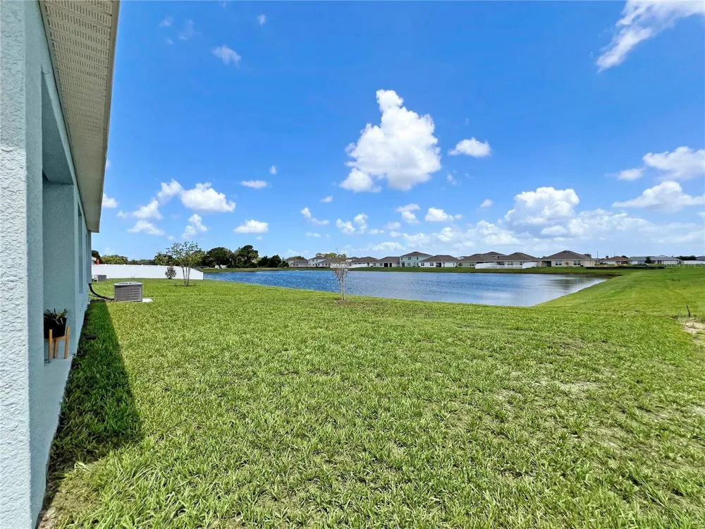 822 WILL SCARLETT AVENUE Ruskin, FL 33570