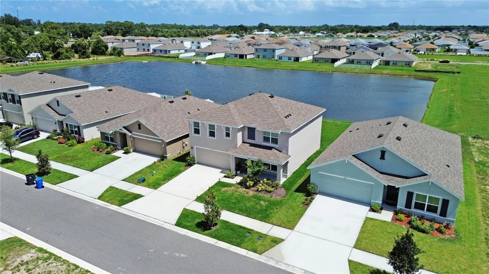 822 WILL SCARLETT AVENUE Ruskin, FL 33570