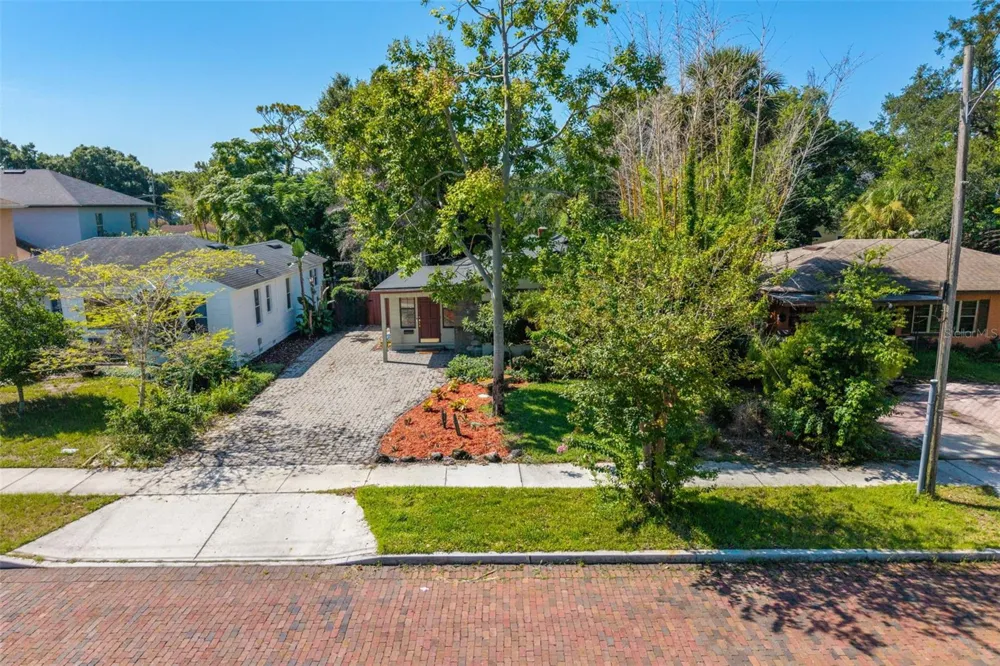 1710 OREGON STREET Orlando, FL 32803