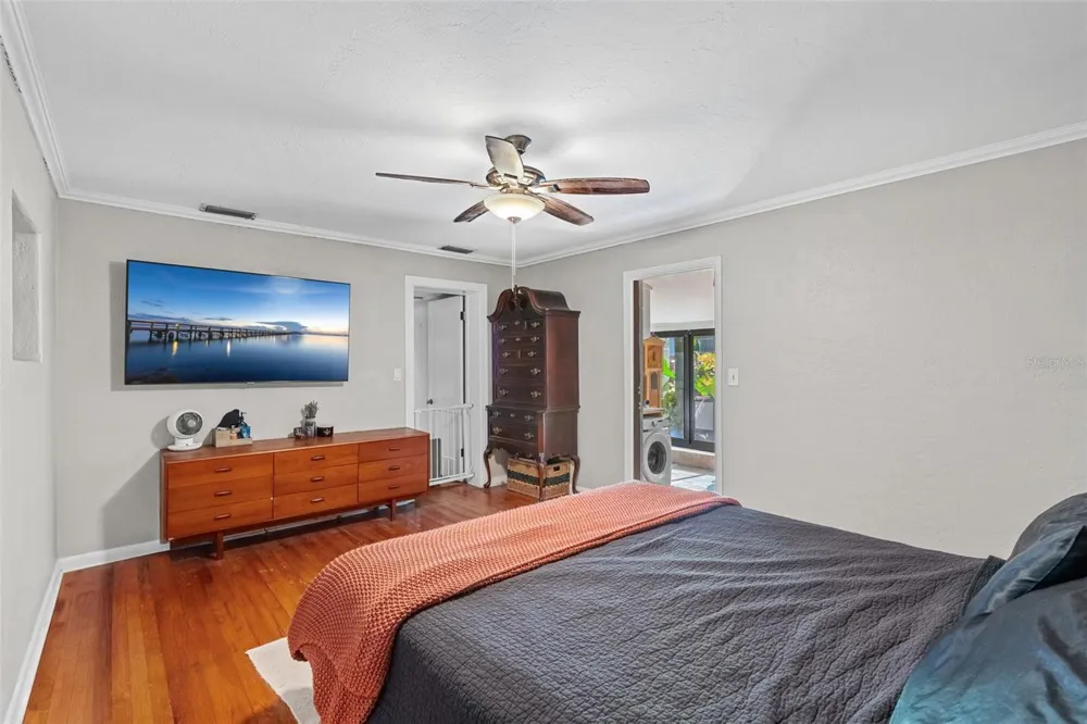 1710 OREGON STREET Orlando, FL 32803