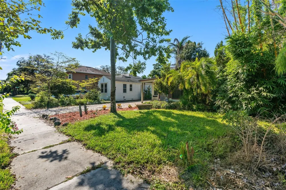 1710 OREGON STREET Orlando, FL 32803
