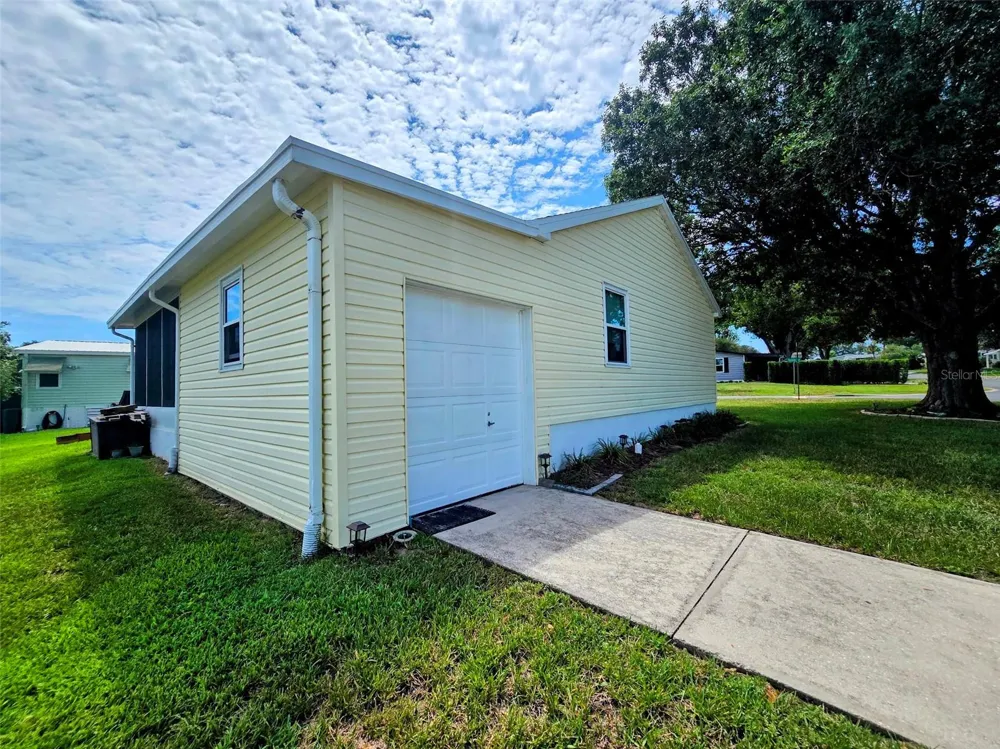1223 TARPON LANE Lady Lake, FL 32159