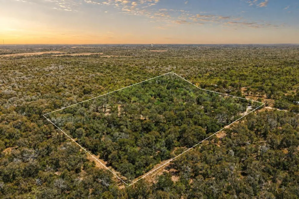 388 The Forest Road Dale, TX 78616