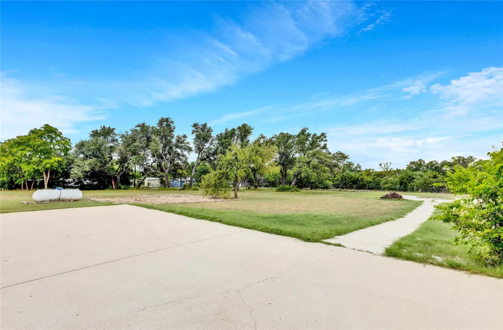 451 County Road 276 Road Leander, TX 78641