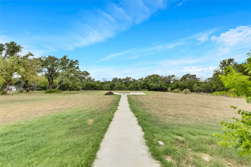 451 County Road 276 Road Leander, TX 78641