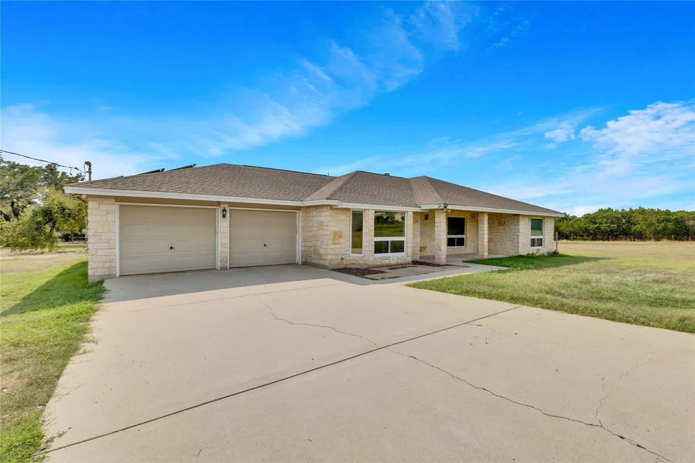 451 County Road 276 Road Leander, TX 78641