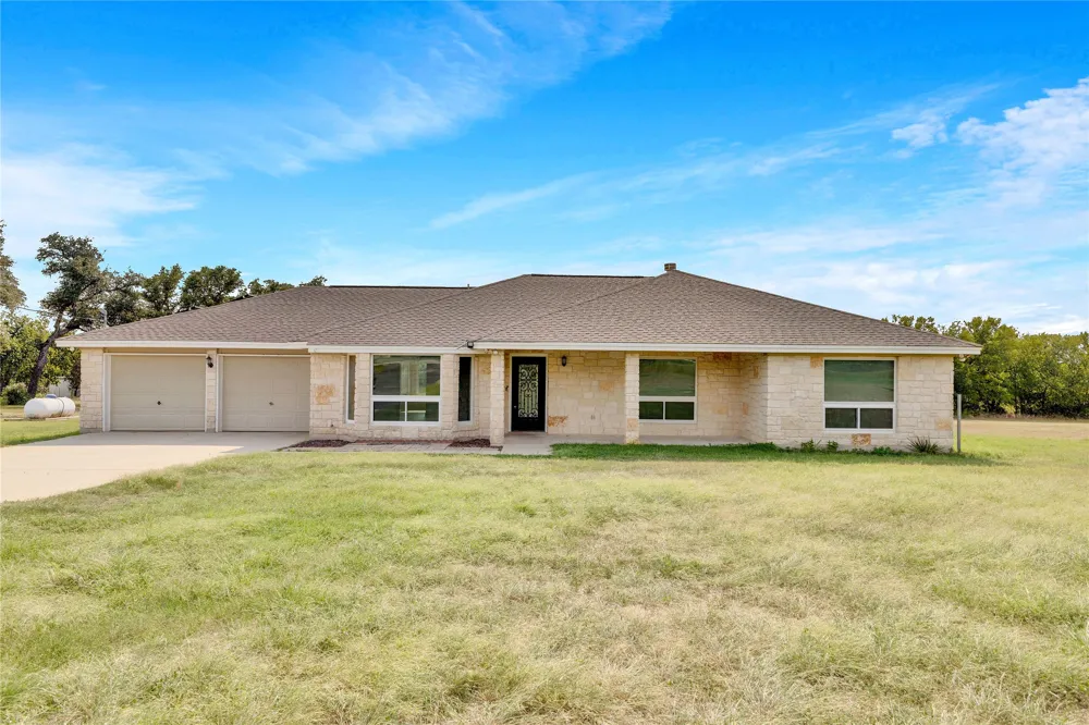 451 County Road 276 Road Leander, TX 78641