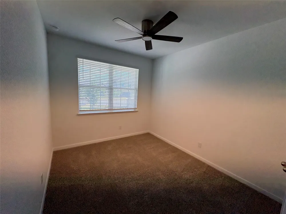 140 Saddle Cove Kyle, TX 78640