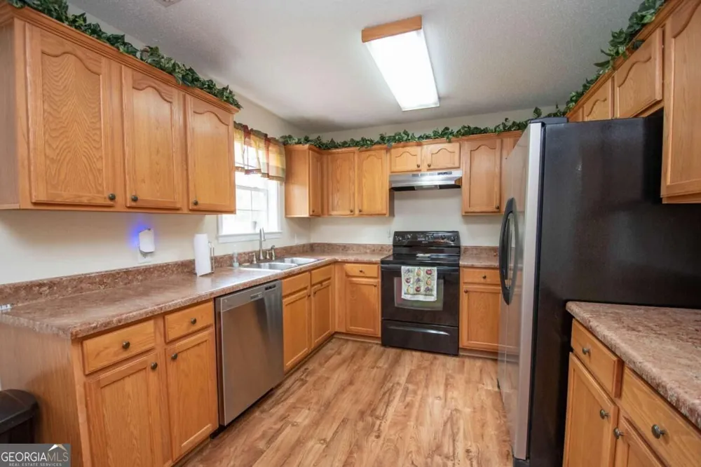 55 Woodrow Place Newnan, GA 30263