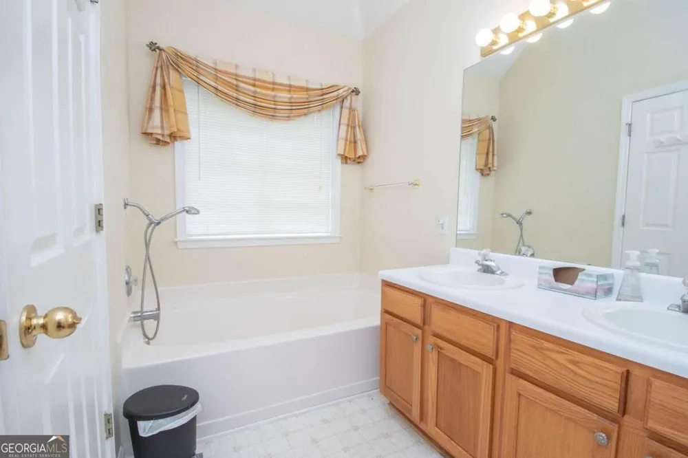 55 Woodrow Place Newnan, GA 30263