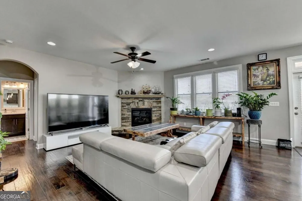 4111 Woodward Walk LN Suwanee, GA 30024